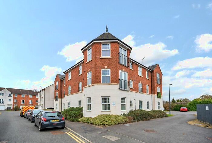 2 Bedroom Apartment To Rent In Old Quarry Gardens, Mangotsfield, Bristol, Gloucestershire, BS16