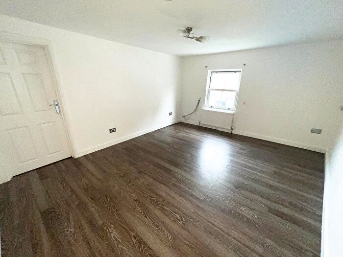 1 Bedroom Flat To Rent In Town Centre, Bedford, MK40