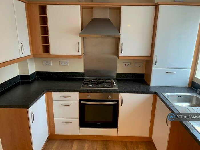 2 Bedroom Flat To Rent In Reed Close, Farnworth, Bolton, BL4