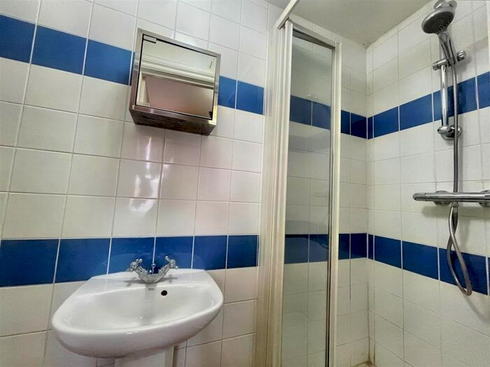 Studio To Rent In Cedar Road, London, NW2