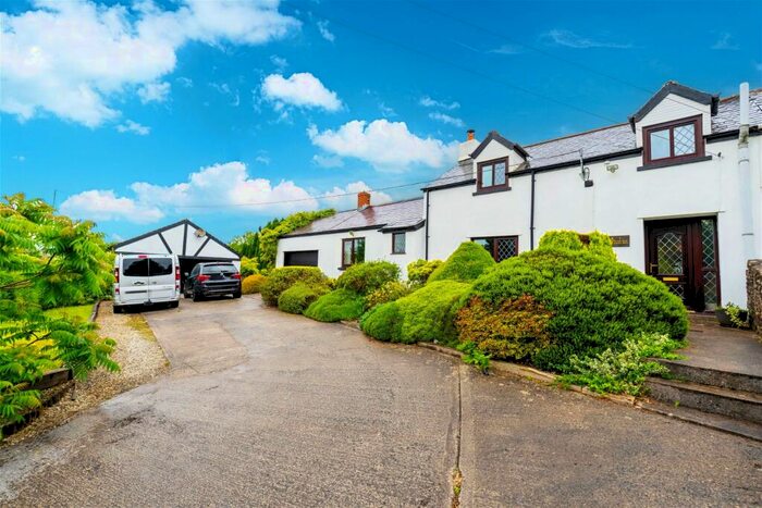 4 Bedroom Semi-Detached House For Sale In Godra Bryn, Shwt Hill, Bridgend, CF32