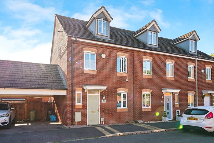 4 Bedroom End Of Terrace House For Sale In Youngs Orchard, Abbeymead, Gloucester, Gloucestershire, GL4