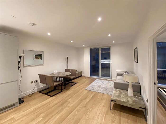 1 Bedroom Flat To Rent In West Timber Yard, Hurst Street, Birmingham, B5