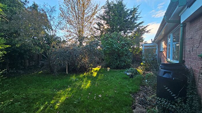 2 Bedroom Detached Bungalow For Sale In Waveney Crescent, Earsham, Bungay, NR35