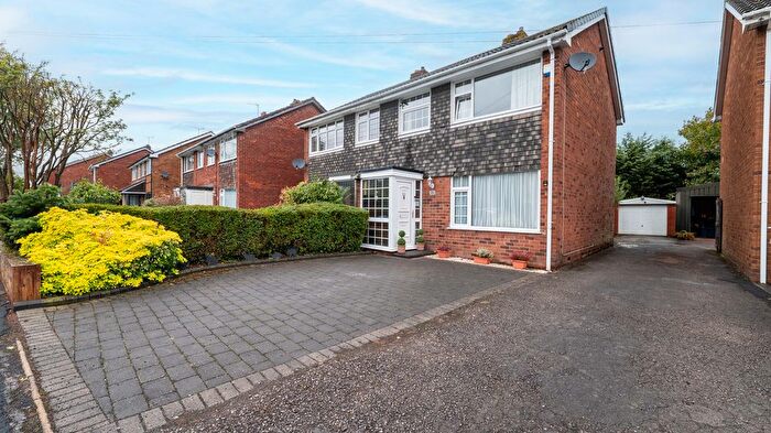 3 Bedroom Semi-Detached House For Sale In Ashtree Road, Barton-Under-Needwood, DE13