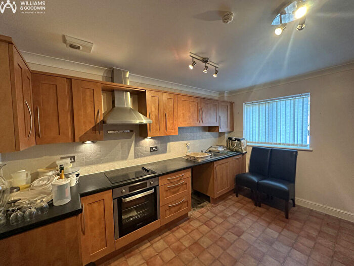 2 Bedroom Flat For Sale In Wood Street, Menai Bridge, Anglesey, LL59