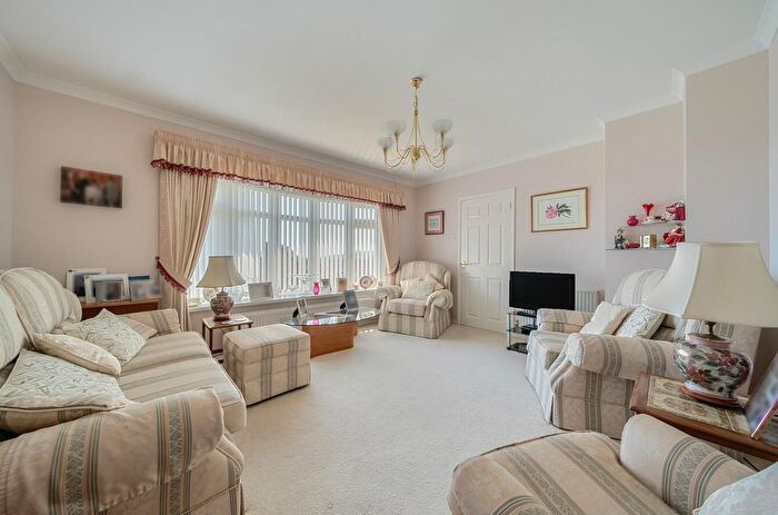 3 Bedroom Detached Bungalow For Sale In Bryntawe Road, Ynystawe, Swansea, SA6