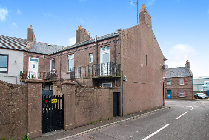 2 Bedroom Flat To Rent In Mill Lane, Montrose, Angus, DD10