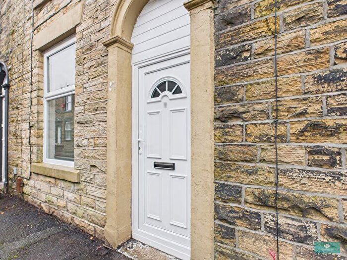 3 Bedroom Terraced House For Sale In Galland Street, Oldham, OL4