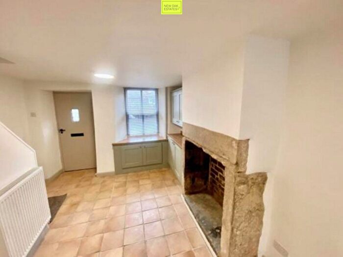 1 Bedroom Cottage To Rent In Market Place, Crich, DE4