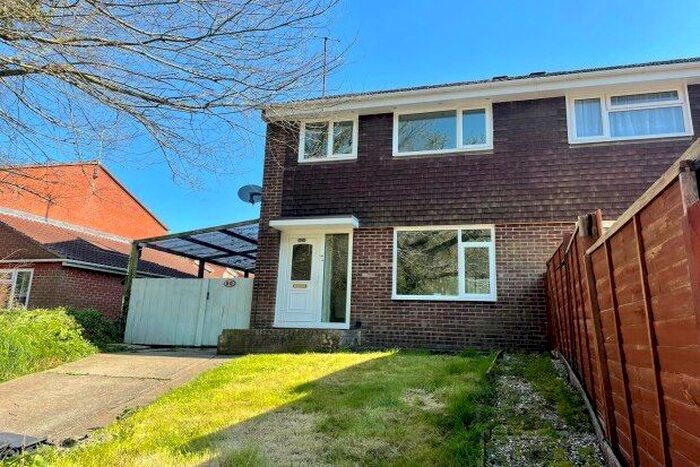 3 Bedroom Semi-Detached House To Rent In Lancaster Drive, Paignton, TQ4