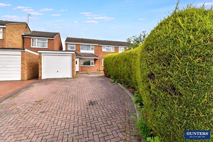 3 Bedroom Property For Sale In New Forest Close, Wigston, LE18