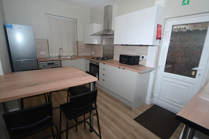 5 Bedroom Terraced House To Rent In Landcross Road, Fallowfield, Manchester, M14