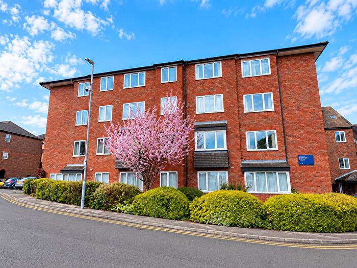 1 Bedroom Flat For Sale In Albion Street, Dunstable, LU6