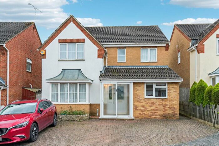 4 Bedroom Detached House For Sale In Sparrow Drive, Stevenage, Hertfordshire, SG2