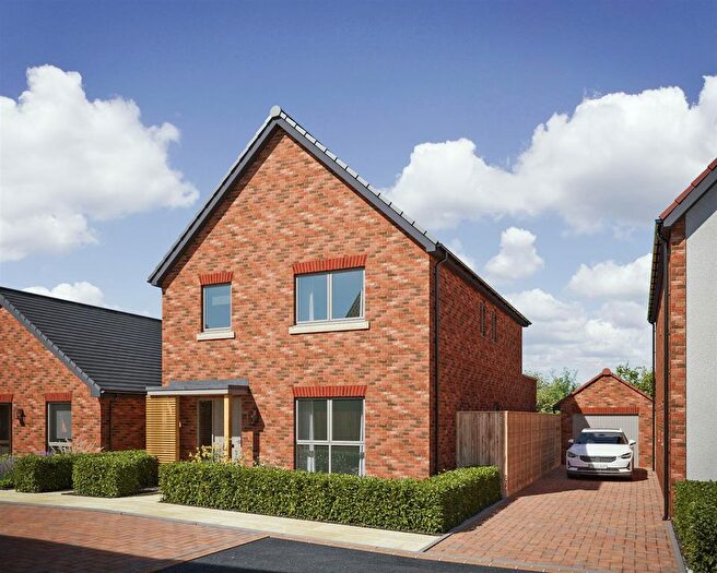 4 Bedroom Detached House For Sale In High Street, Worton, Devizes, SN10