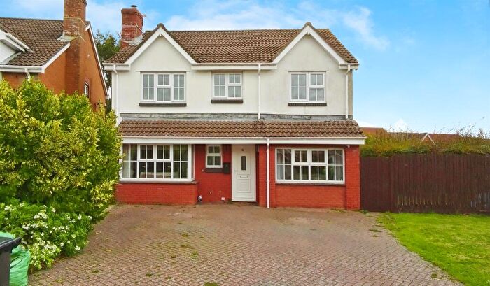 5 Bedroom Detached House For Sale In Celtic Way, Rhoose, Barry, CF62