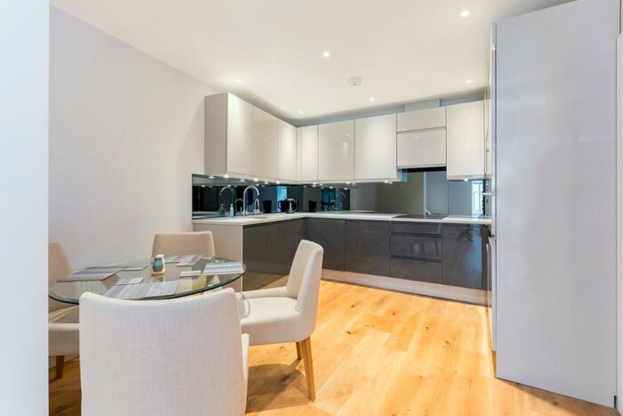 2 Bedroom Apartment To Rent In Sheet Street Windsor, SL4