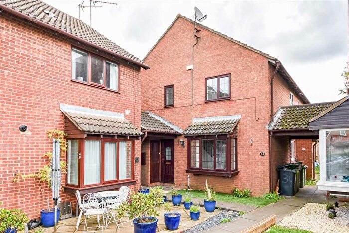 2 Bedroom Terraced House To Rent In Senwick Drive, Wellingborough, NN8