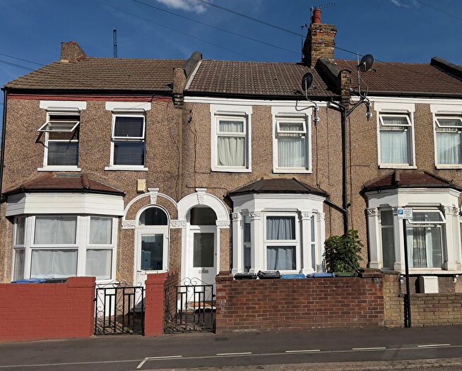 1 Bedroom Flat To Rent In Gloucester Road, Edmonton, N18