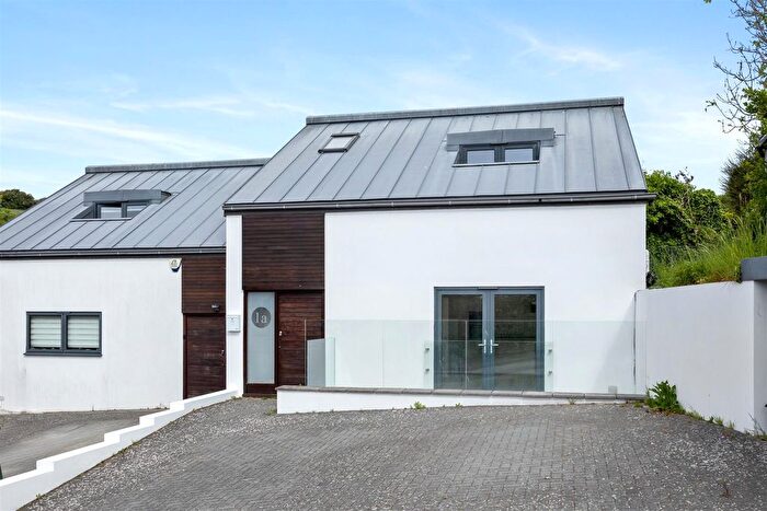 3 Bedroom Semi-Detached House To Rent In Briarcroft Road, Woodingdean, Brighton, BN2