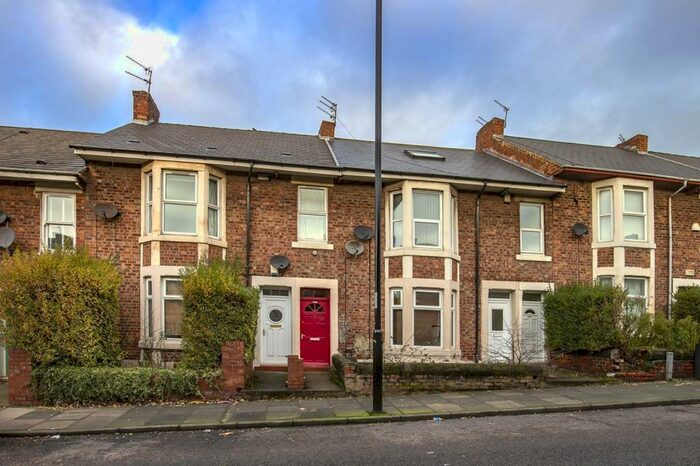 3 Bedroom Apartment To Rent In Warwick Street, Newcastle Upon Tyne, NE6