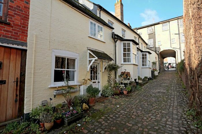 3 Bedroom Cottage To Rent In Alma Place, High Street, Marlborough, SN8