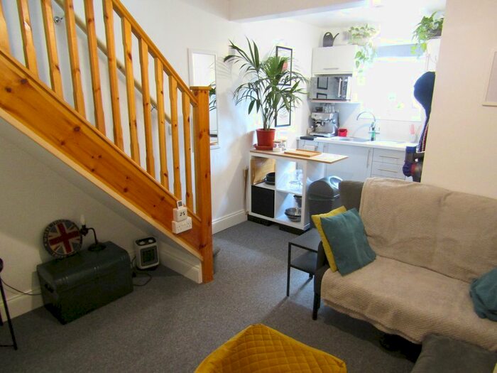 Studio To Rent In Lower Clapton Road, Hackney, E5