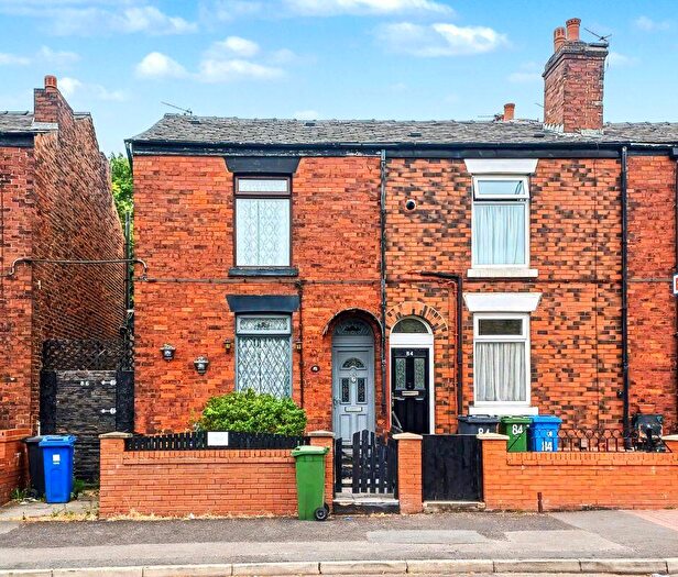 2 Bedroom End Of Terrace House For Sale In Ashton Road, Hyde, SK14