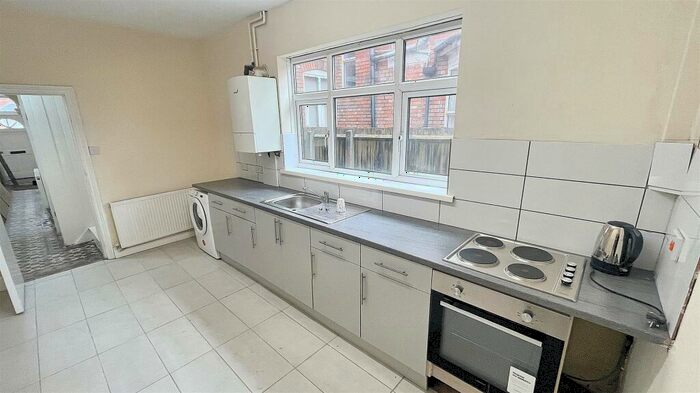 3 Bedroom Terraced House For Sale In Eastwood Road, Balsall Heath, B12