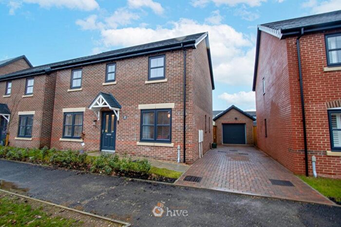 4 Bedroom Detached House For Sale In Haydn Griffiths Way, Armthorpe, Doncaster, DN3