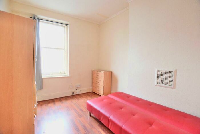 Studio To Rent In Camberwell Church Street, SE5