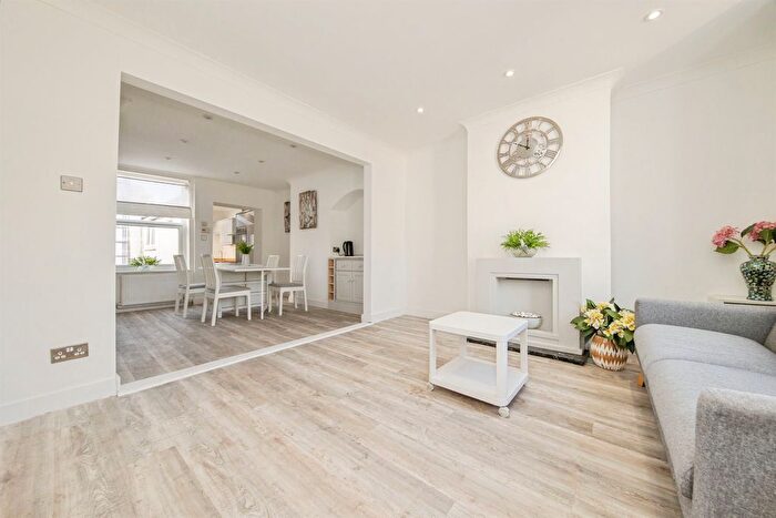 3 Bedroom Terraced House For Sale In Kirby Street, Ipswich, IP4