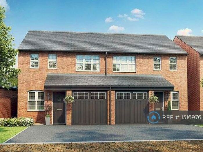 3 Bedroom Semi-Detached House To Rent In Opal Street, Chesterfield, S41