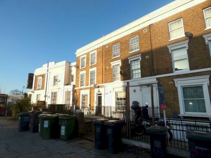 2 Bedroom Flat To Rent In New Cross Road, London, SE14