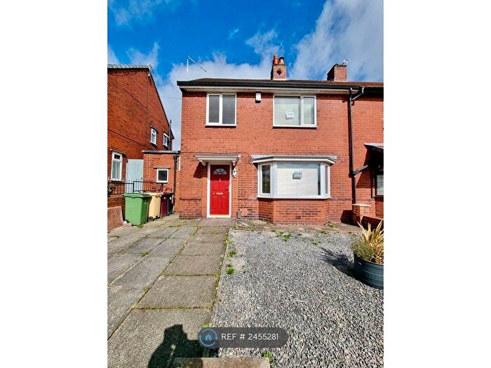 3 Bedroom Semi-Detached House To Rent In Highland Road, Horwich, Bolton, BL6