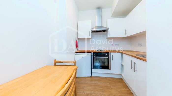 Studio To Rent In Princes Avenue, Muswell Hill, London, N10