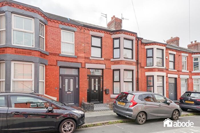 3 Bedroom Terraced House For Sale In Elmsdale Road, Mossley Hill, Liverpool, L18