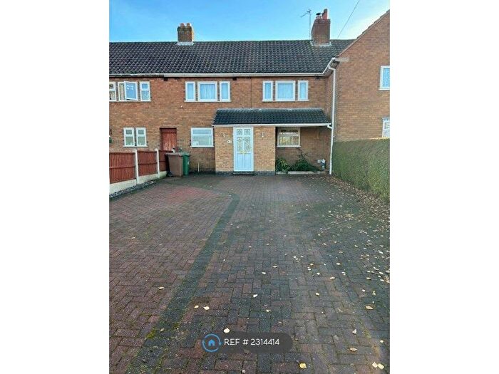 3 Bedroom Terraced House To Rent In Castlefort Road, Walsall, WS9