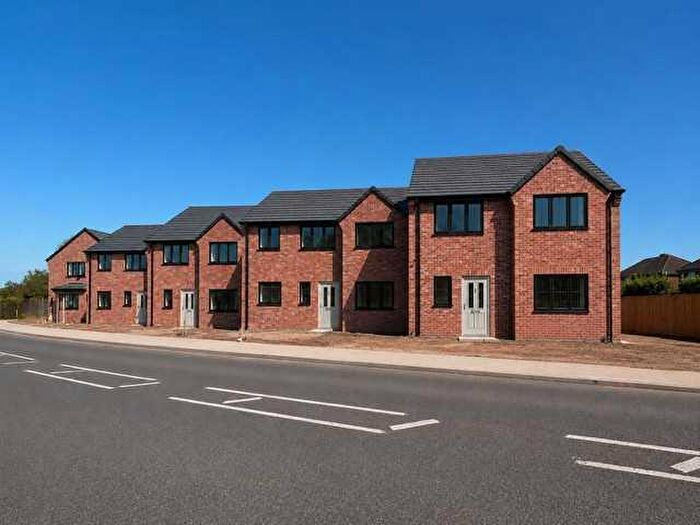 3 Bedroom Semi-Detached House For Sale In Grives Lane, Kirkby In Ashfield, NG17