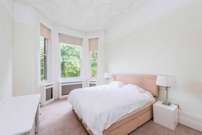 1 Bedroom Flat To Rent In Lower Sloane Street, Chelsea, London, SW1W