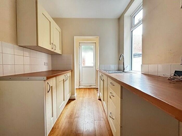 2 Bedroom End Of Terrace House To Rent In Kingsley Street, Kirkby-In-Ashfield, NG17