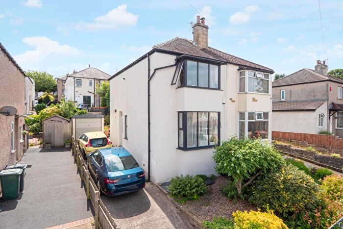 2 Bedroom House To Rent In Vicarage Road, Shipley, BD18
