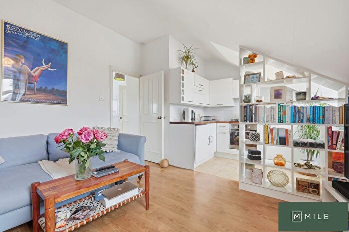 1 Bedroom Flat For Sale In Portnall Road, London, W9