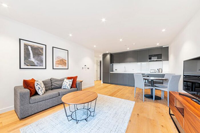 1 Bedroom Flat To Rent In Luxe Tower, Dock Street, London, E1