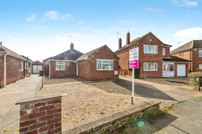 2 Bedroom Detached Bungalow For Sale In Baildon Crescent, North Hykeham, Lincoln, LN6