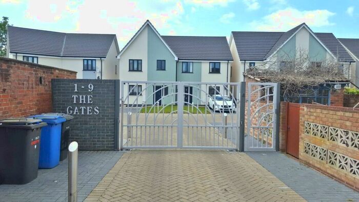 2 Bedroom Semi-Detached House To Rent In The Gates, Ipswich, IP1