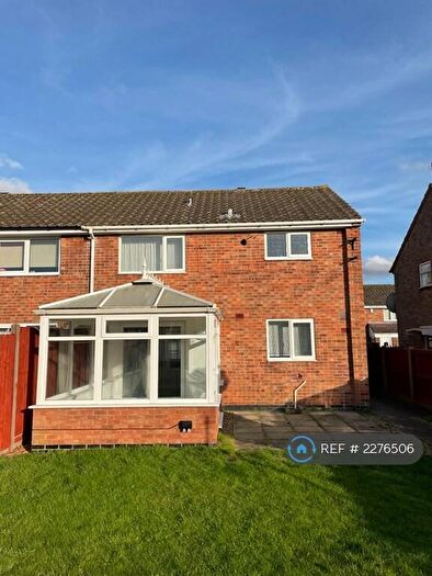 3 Bedroom Semi-Detached House To Rent In Cherwell Walk, Corby, NN17