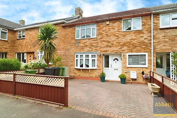 3 Bedroom House To Rent In Kingswood, Basildon, SS16