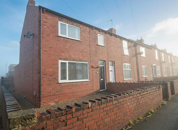 3 Bedroom End Terrace House To Rent In Firville Avenue, Normanton, WF6